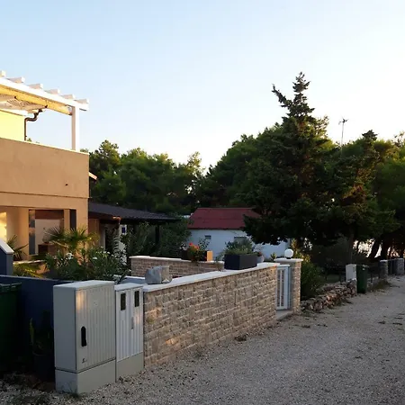 Romantik Villa Vir