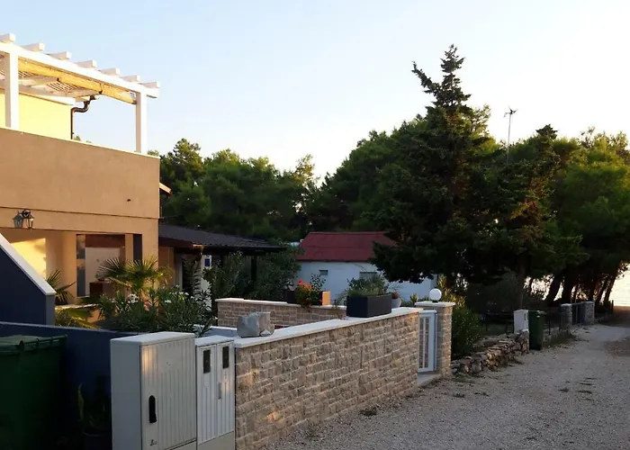 Romantik Villa Vir